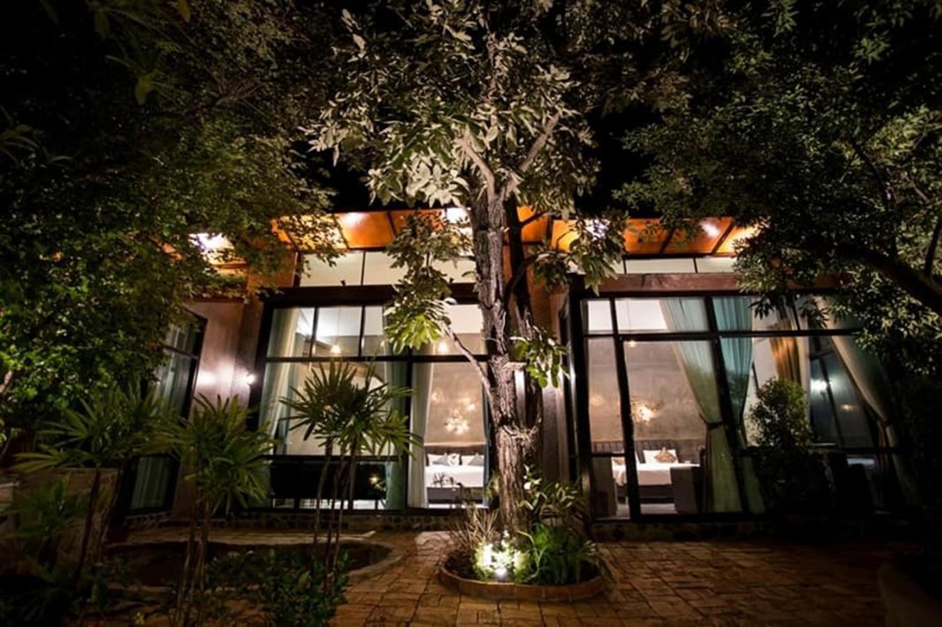 Foresto Sukhothai Guesthome Bagian luar foto