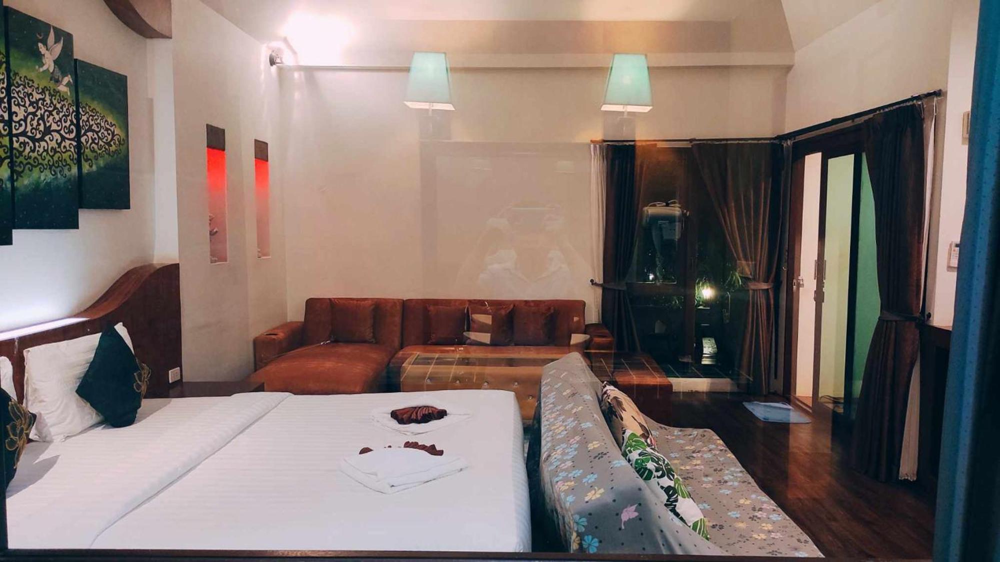 Foresto Sukhothai Guesthome Bagian luar foto